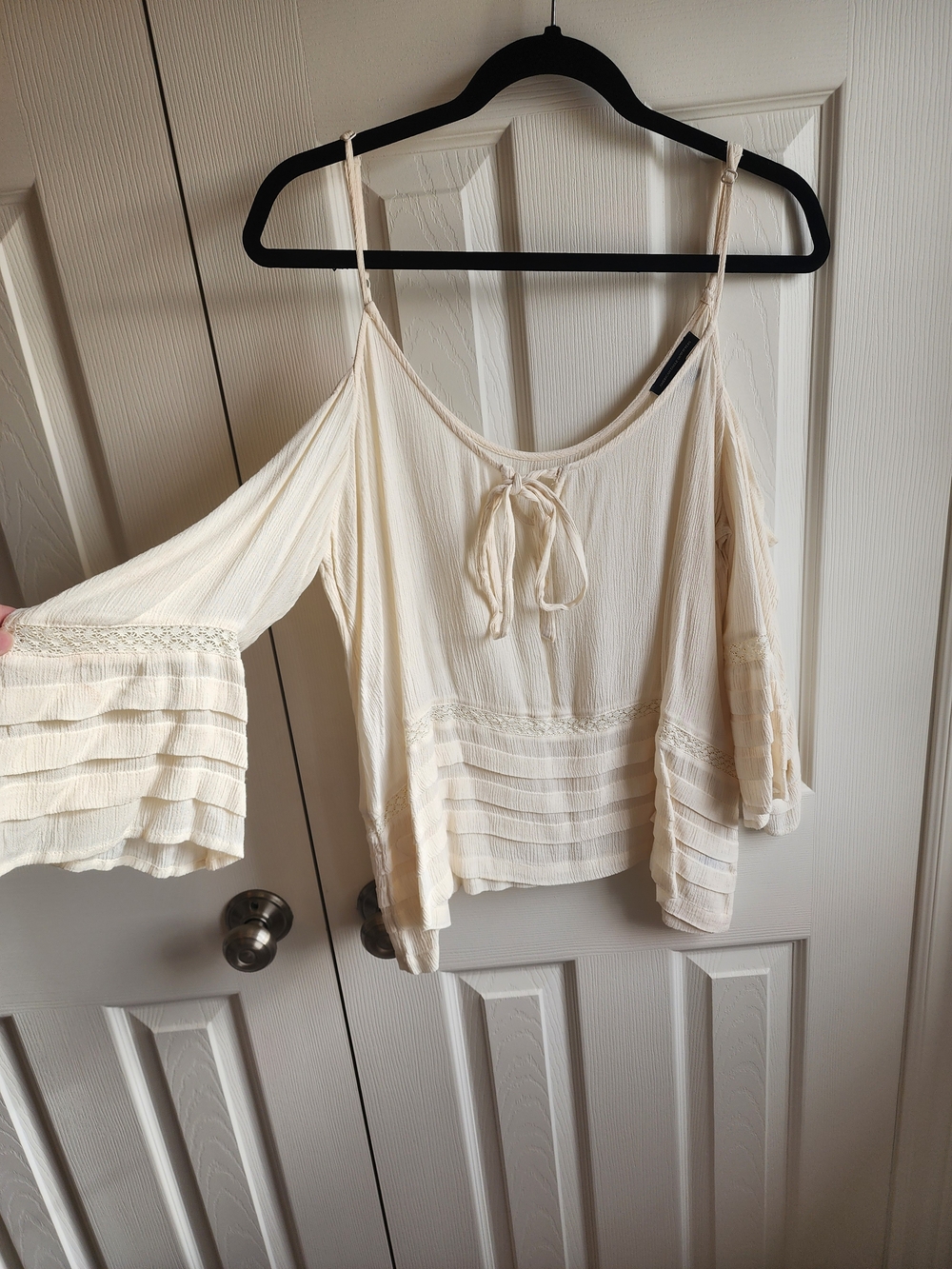 American Eagle Outfitters Cream Cold-Shoulder Tie-Front Camisole Top XL - Picture 2 of 7